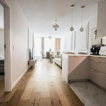 Arte - Reduta 63 - Garaz Faktura Vat Apartment
